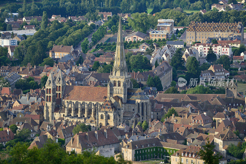 法国 Autun 的圣拉扎尔大教堂